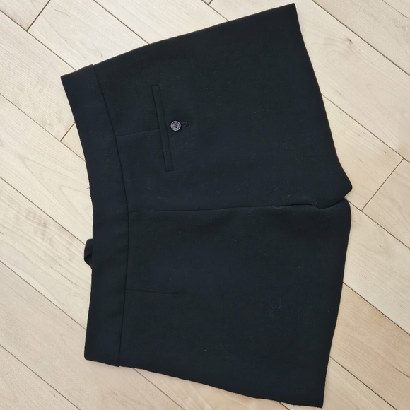 Aritzia Shorts, Size 0 - Picture 2 of 3